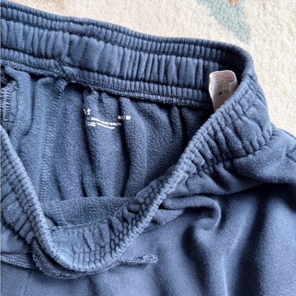 Bundle of  Men's Sweatpants 5: Navy, Black, and Gray - Picture 4 of 7